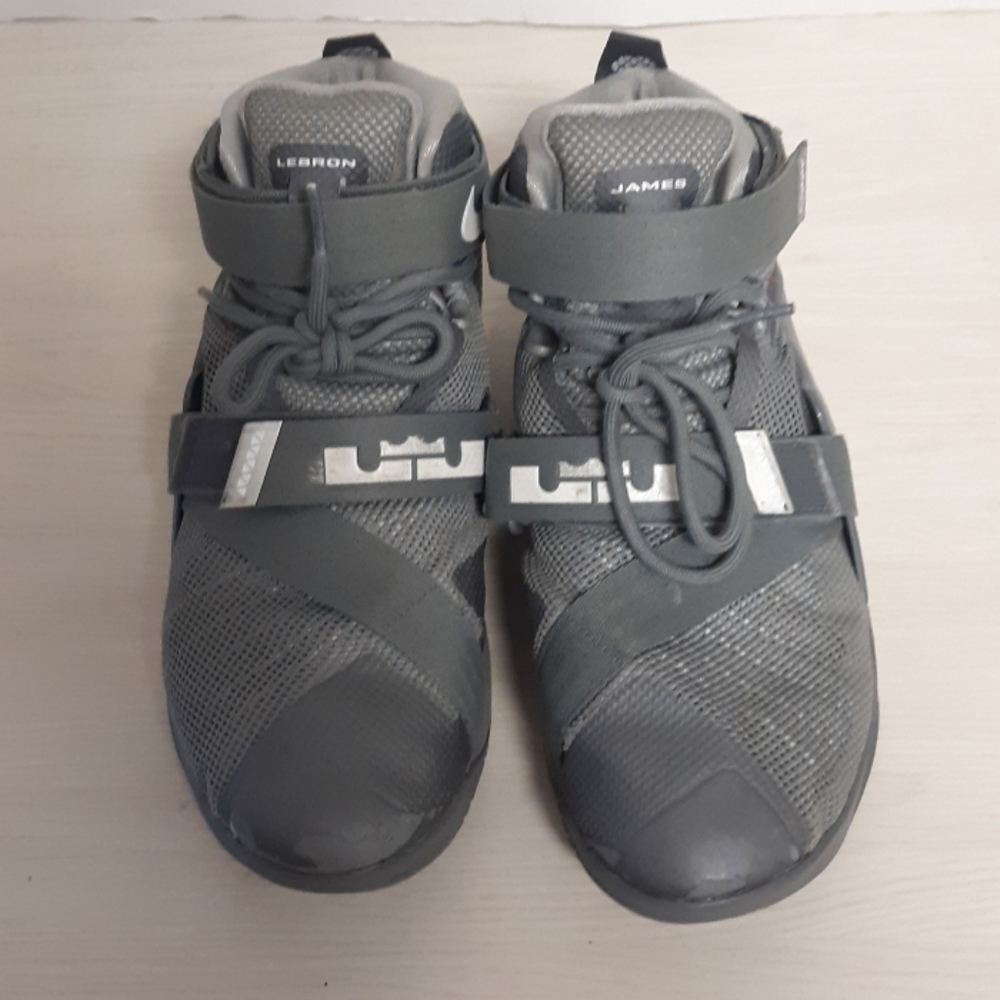 Nike Zoom LeBron shoes